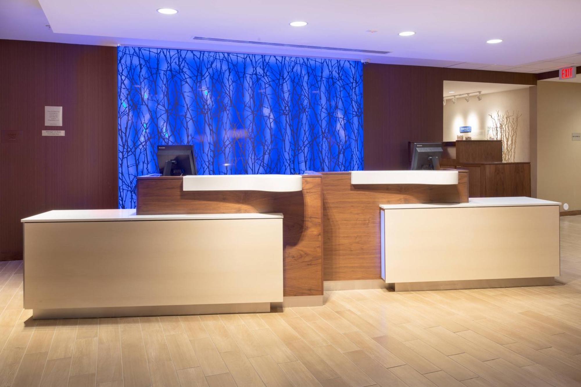 Fairfield Inn & Suites By Marriott Burlington Exterior foto